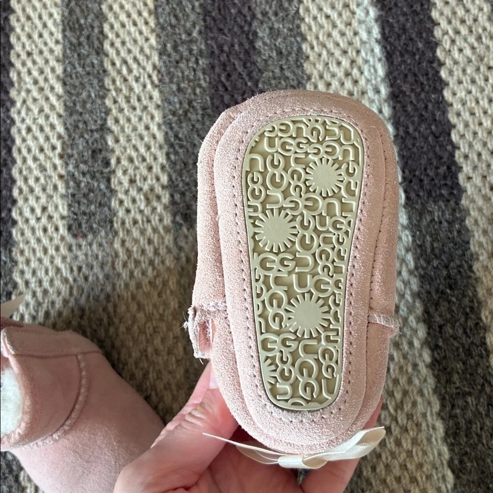 UGG BABY Jesse Bow II bootie Pink Suede Size 1